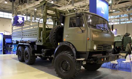 Krachas! 30 000 sunkvežimių pūva sandėliuose. KamAZ be išeities