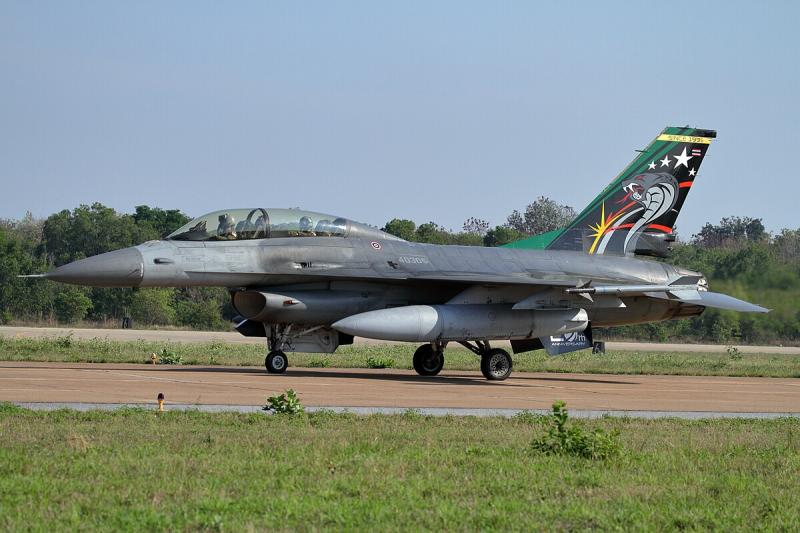 Tailando F-16