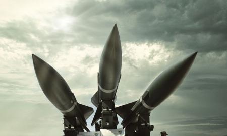„Nuo 22:27 iki 23:47. 300 dronų ir 8 raketos.“ Kas prasideda Baltarusijoje