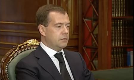 „Medvedevas siunčiamas į Baltarusiją.“ Gali būti, kad ten jo laukia „mirties būriai“