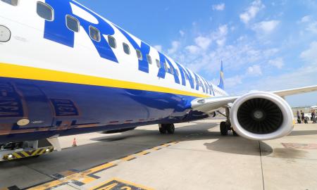 „Ryanair“ taisyklių pakeitimai: ką būtina žinoti prieš skrendant rugpjūtį