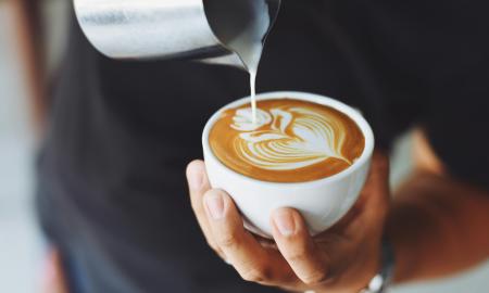 Kava gali būti nuodas – jei į ją dedate šį produktą