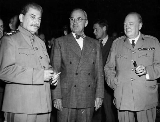 Antihitlerinės koalicijos šalių lyderiai Potsdamo konferencijoje