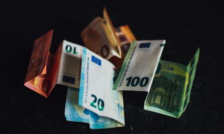 Ekspertai įspėja: būtent tiek pinigų reikia „juodai dienai“, kad miegotumėte ramiai