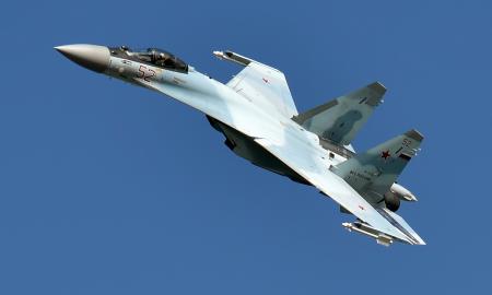 Pavojus. Vienintelis Rusijos naikintuvas. Gali nugalėti Ukrainos F-16