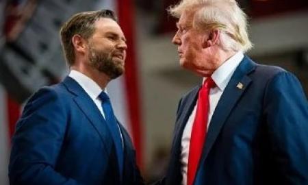 Trumpas dingo! JAV eina iš proto. J. D. Vance: „esu pasirengęs pakeisti Trumpą, jei kas nors nutiks“ (Foto, Video)