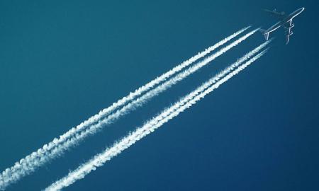 „Negali nusileisti. Suka ratus.“ Kažkas nutiko