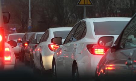 Už kiekvieną kilometrą – bauda? Visi apstulbę. Kas vyksta Lietuvoje