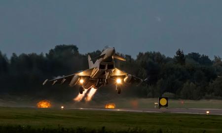 NATO jau gana. Skelbia „Rytų sargybinį“ (Video)