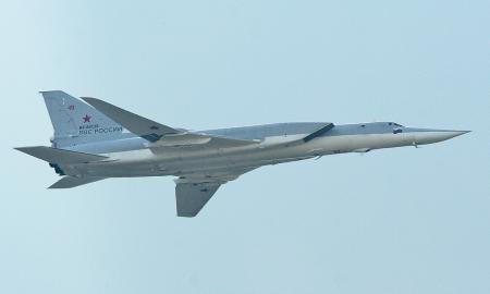 Bombonešiai danguje. Paleistos raketos. Šalia Lietuvos. Kas vyksta?