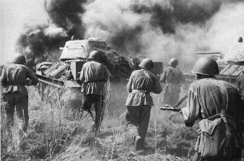 Sovietų kariai