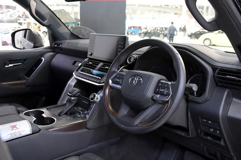 Automobilio viduje