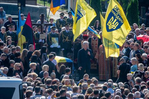 Ukrainos parlamento nario Andrejus Parubijaus laidotuvės Lvove, Ukraina, 2025 m. rugsėjo 2 d.