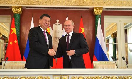 Putinas vėl visus „pergudravo“. Pekinas iš džiaugsmo trina rankas (Video)