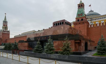 Reikia nepamiršti – Rusija dar tebeturi seną lavoną savo sostinėje