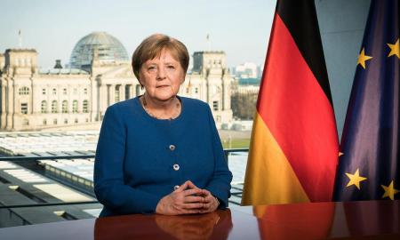 Merkel sukėlė audrą. „Lenkija ir Baltijos šalys pradėjo karą Ukrainoje“ (Video)