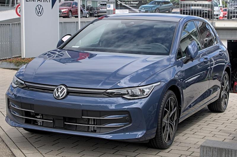 Volkswagen Golf VIII
