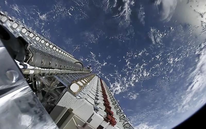 „Starlink“