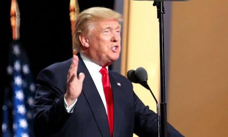 Trumpas pasiūlė, o Putinas „nedelsdamas“ tam pritarė 