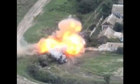 [ŽT] Rusijos tankas ant stogo. Vaizdo įrašas, kurį sunku bus pamiršti