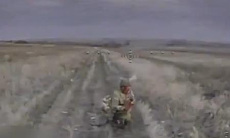 [ŽT] Mūšio lauke negalima prarasti koncentracijos. Telefonai žudo (Video)