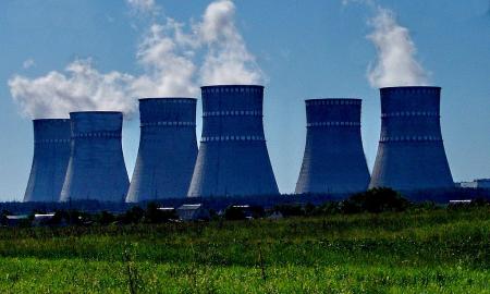 Radioaktyvaus pavojaus kvapas Ukrainoje. Rusijos atakos prieš atomines elektrines