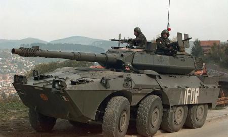 Kentaurai jau Ukrainoje. Ir traiško naujausius Rusijos tankus! (Video)