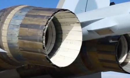 Sankcijos? Rusija toliau pumpuoja naikintuvus. Ką tik išriedėjo visa partija (Video) 