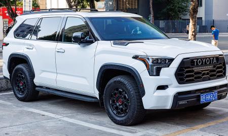 Patvariausi automobiliai pasaulyje. 400 000 km – jiems vieni niekai!