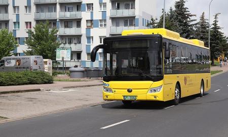 Išardė iki varžtelio. Nepatikėsite, kas buvo atrasta kinų autobusuose. Ir jie jau važinėja Varšuvoje