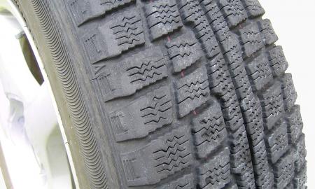 Padangų gadinimas ir aplinkos tarša. Kam dabar reikalingos žieminės padangos