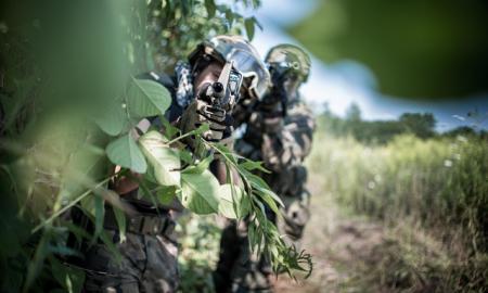 Jei viskas „veda prie taikos“, kodėl karinės išlaidos padidintos 2,5 karto?