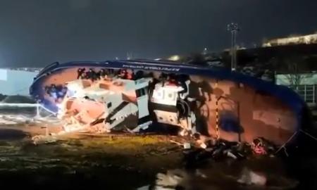 [ŽT] Net ir sausumoje. Apvirto vertingas rusų laivas (Video)