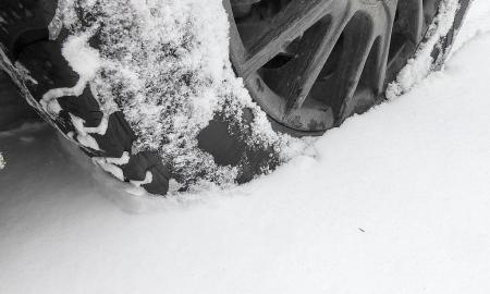 Ar jūsų automobilis jau dėvi žiemines padangas? O gal to visai nereikia?