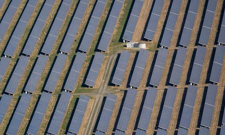 Ši šalis aplenkė visus – ateina era be saulės, be vėjo, be ribų