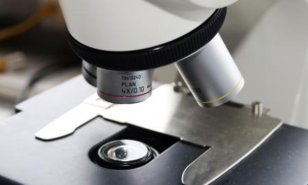 Pirmasis pasaulyje metalinis gelis. Atveria duris technologijoms, kurios vakar skambėjo lyg iš fantastikos