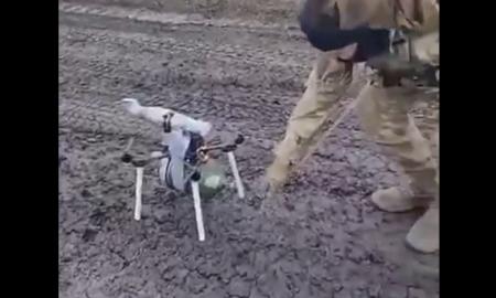 [ŽT] Ir kas čia tupi ant kelio? Siaubingas rusų ginklas nugalėtas paprastomis žirklutėmis (Video)