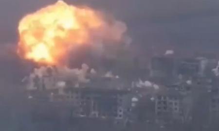 Milžiniškas sprogimas! Rusai išsitraukė žiauriausius ginklus (Video)