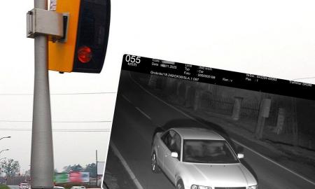 Naujasis greičio matuoklis jau veikia. Jis užfiksavo pirmuosius automobilius. Kur jis yra? 