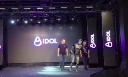 Rusija pristatė pirmąjį savo humanoidą. Kas įvyko po kelių sekundžių. Internete audra (VIDEO)