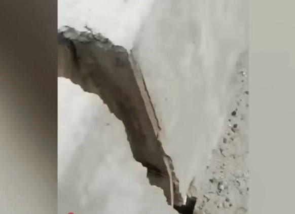 Įtrūkimas prieš katastrofą