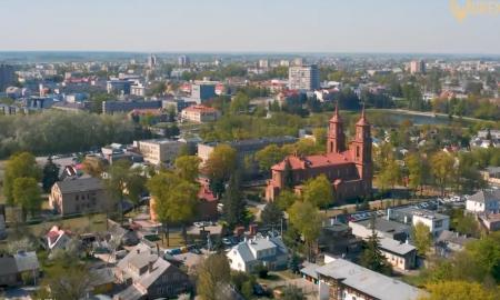 2 000 00 peržiūrų. Lietuva dar to nematė. Senoliai žegnojasi, jaunimas filmuoja (Video)