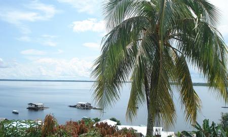 Jie išvirė gyvi. Mokslininkams neviltis. Paprastas ežeras virto mirtina pirtimi