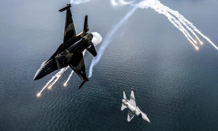  F-16 misija baigėsi katastrofa: skubiai stabdomi visi skrydžiai