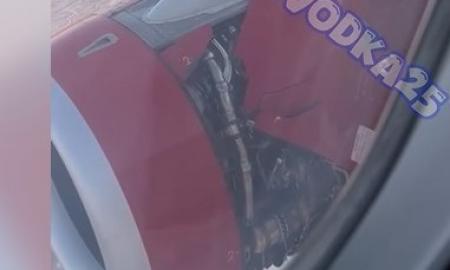 Rusijos lėktuvas pradėjo byrėti skrydžio metu. 90 keleivių panika. Dalijasi šiurpiais kadrais (Video)