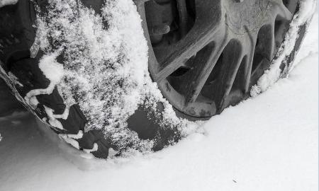 Idealus automobilis žiemai. Lenkai masiškai ieško šio „japono“, kol dar neprasidėjo sniegas