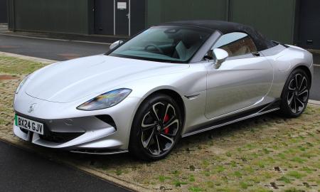 Automobiliuose – jokių telefonų ir jokių valstybinių paslapčių!