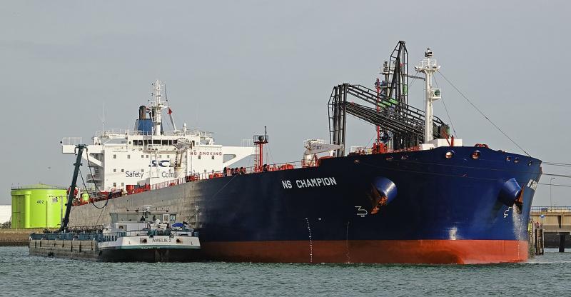 Rusijos „šešėlinio laivyno“ laivas