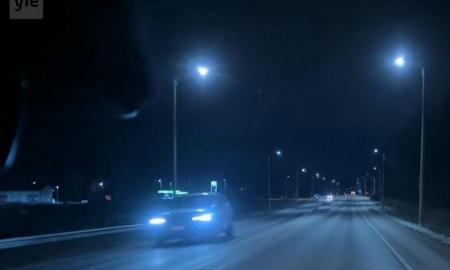 Šviesos šokas keliuose: nauji LED akinimai supurtė vairuotojus