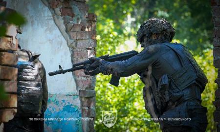 Lenkas kovojo Ukrainoje. Dabar jis atskleidžia, kaip atrodo priešo nužudymas (Video)